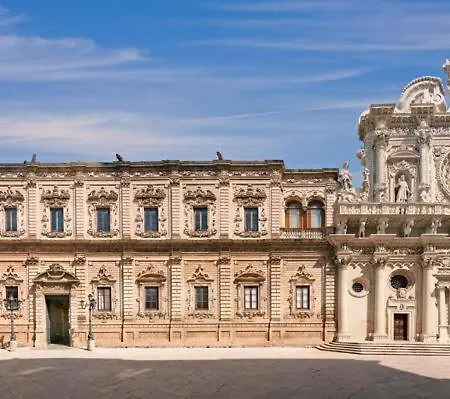 Alexander's Apartamento Lecce