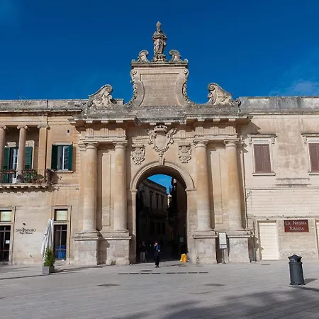 Alexander'S-Lecce *