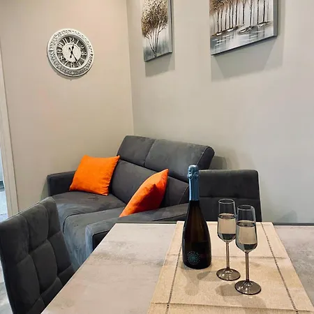 Alexander's Apartamento *